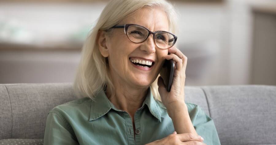 Who Can Get No-Cost Government Phone Plans?